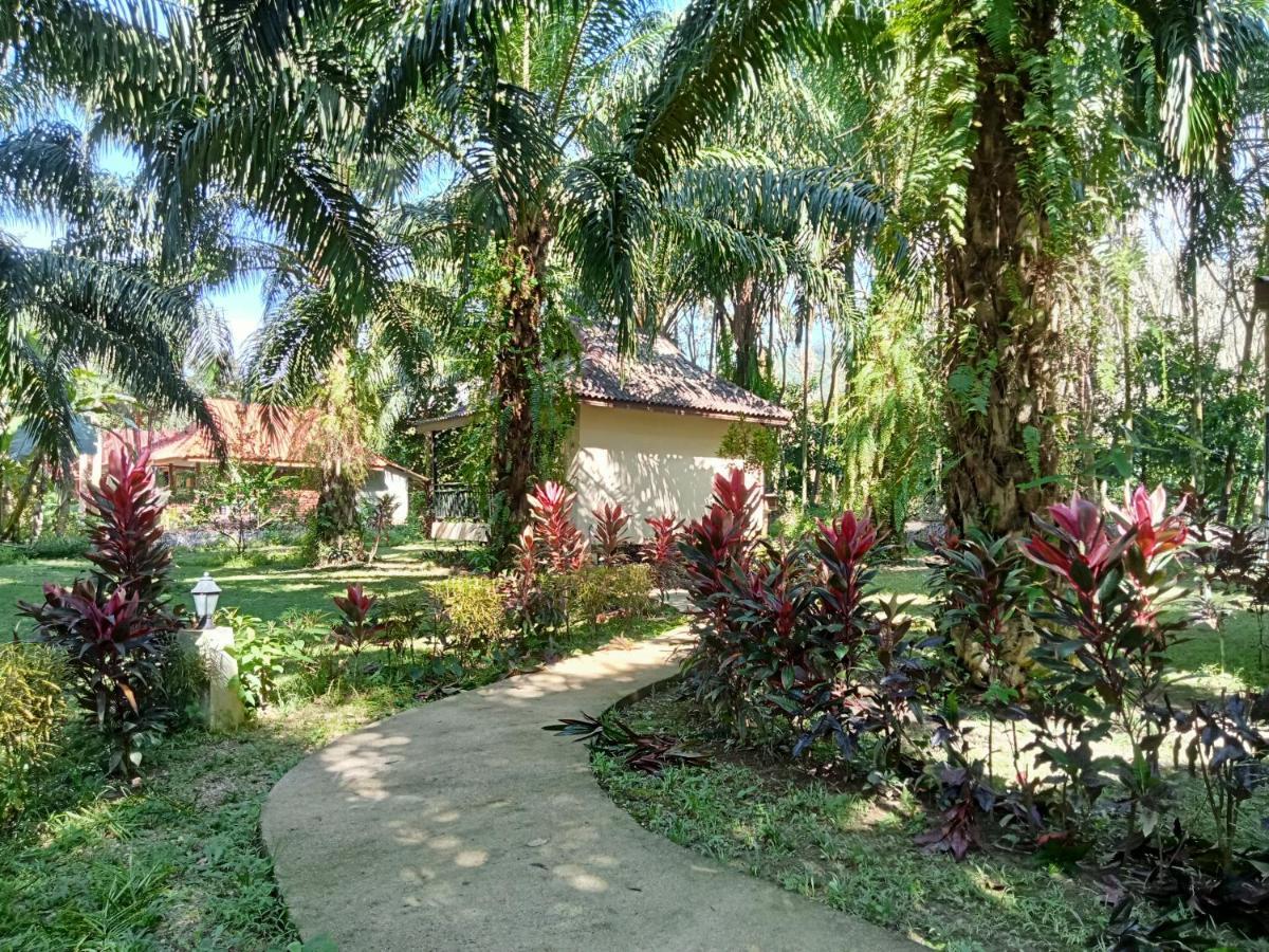 Khao Sok Palm Garden Resort Khao Sok National Park Exterior photo