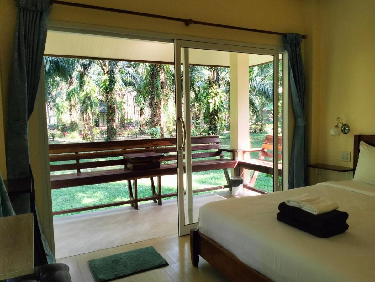 Khao Sok Palm Garden Resort Khao Sok National Park Exterior photo